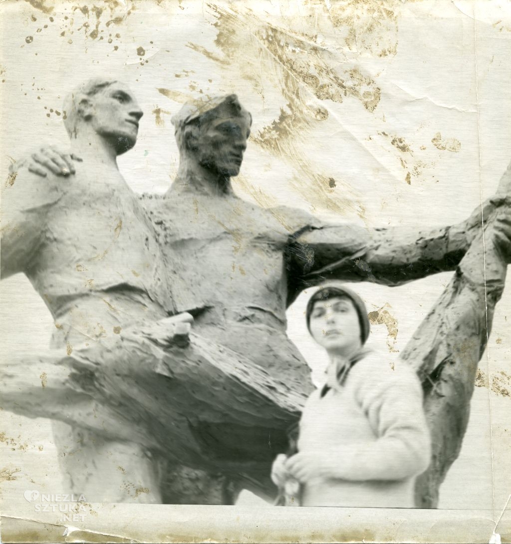 Alina Szapocznikow rzeźba pomnik sztuka 